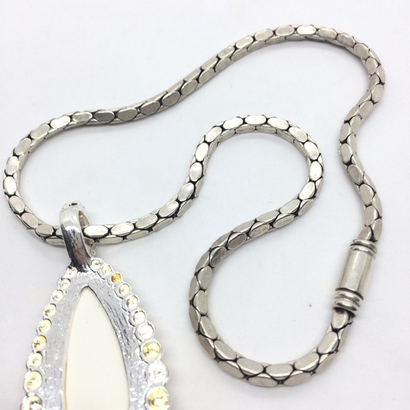 3/$30 MOTHER OF PEARL MOP STATEMENT SILVER TONE PENDANT CLIP ON EARRING SET - Picture 13 of 17